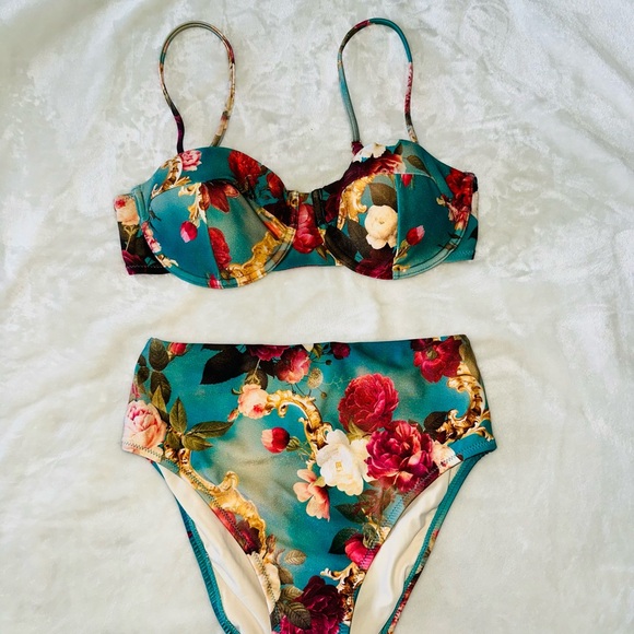 NEW L'AGENCE Rococo Roses Alexandria Underwire Bikini Top & bottom - Picture 3 of 8